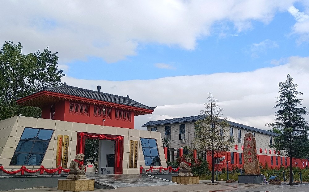 学校大门